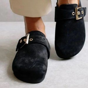 ALOHAS Cozy Black Suede Clogs
